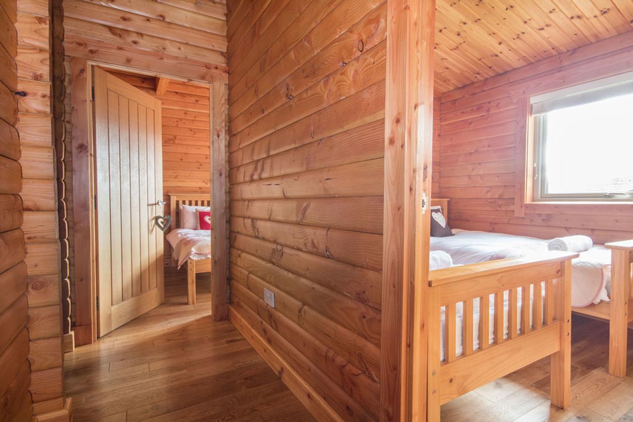 Aviemore Lodges Exterior photo